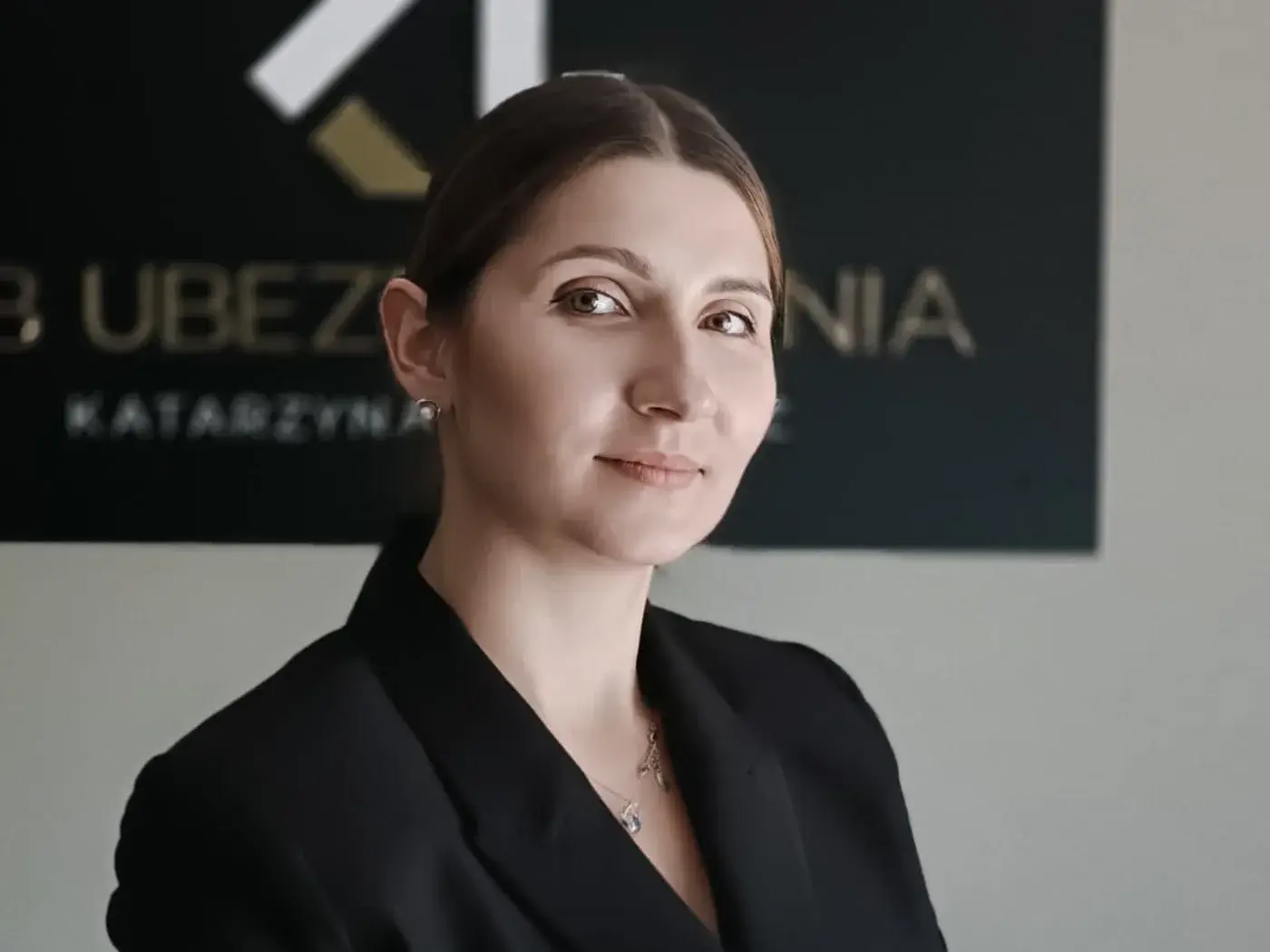 Katarzyna Bakalarz w biurze KB Ubezpieczenia